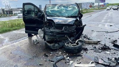 У Львові 21-річний водій BMW вбив людину