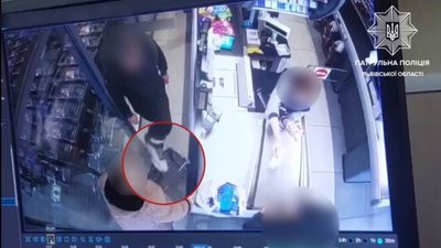 У Львові чоловік вкрав продуктовий кошик із торгового центру