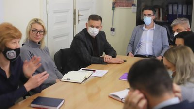 У громадах Львівщини надаватимуть 18 базових соціальних послуг