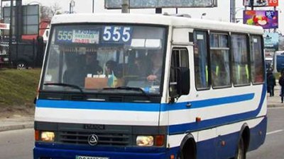 На Львівщині спецрейси автобусів курсують з перебоями