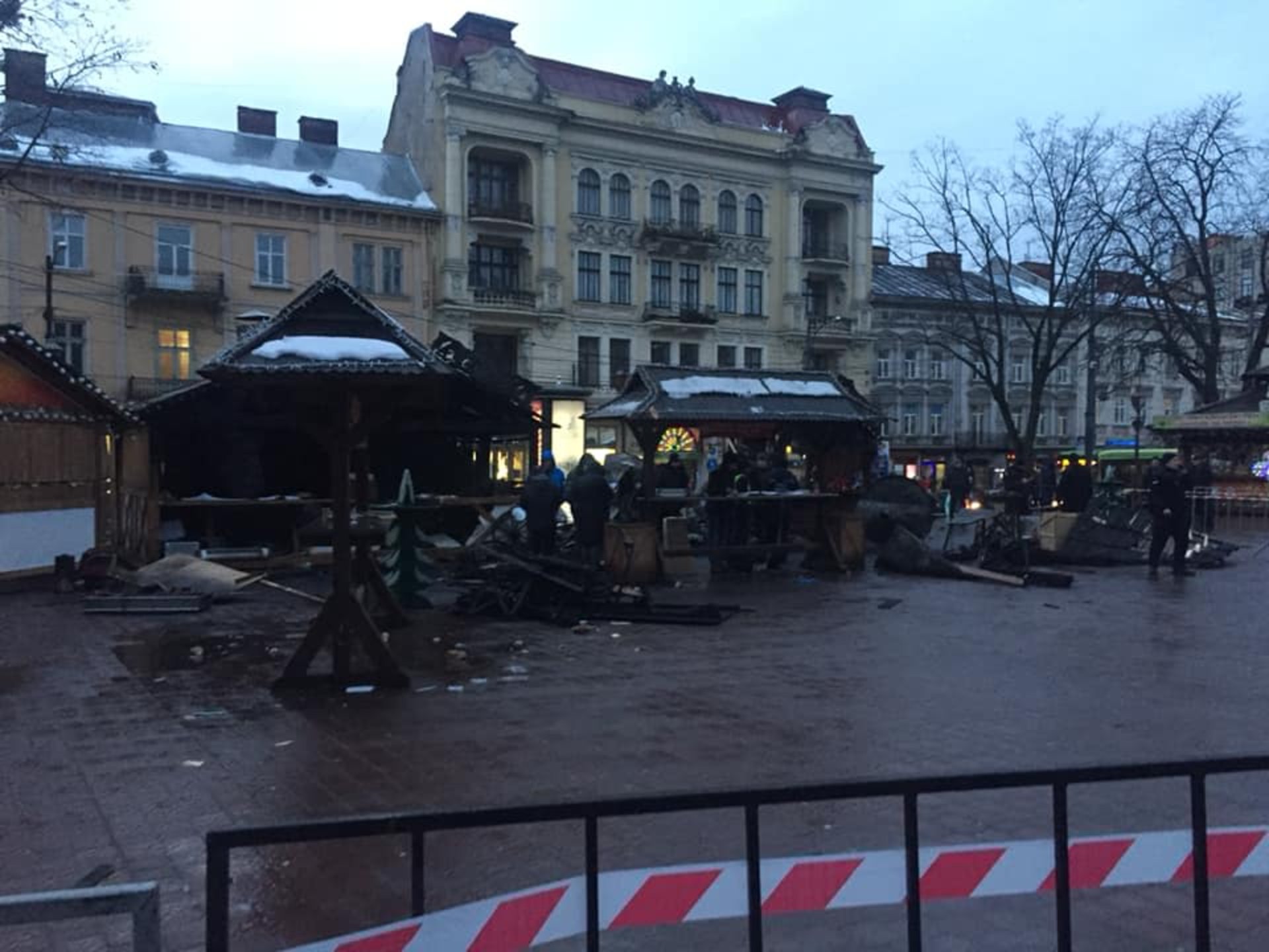 У центрі Львова ліквідували пожежу. Фото: Олег Довганик