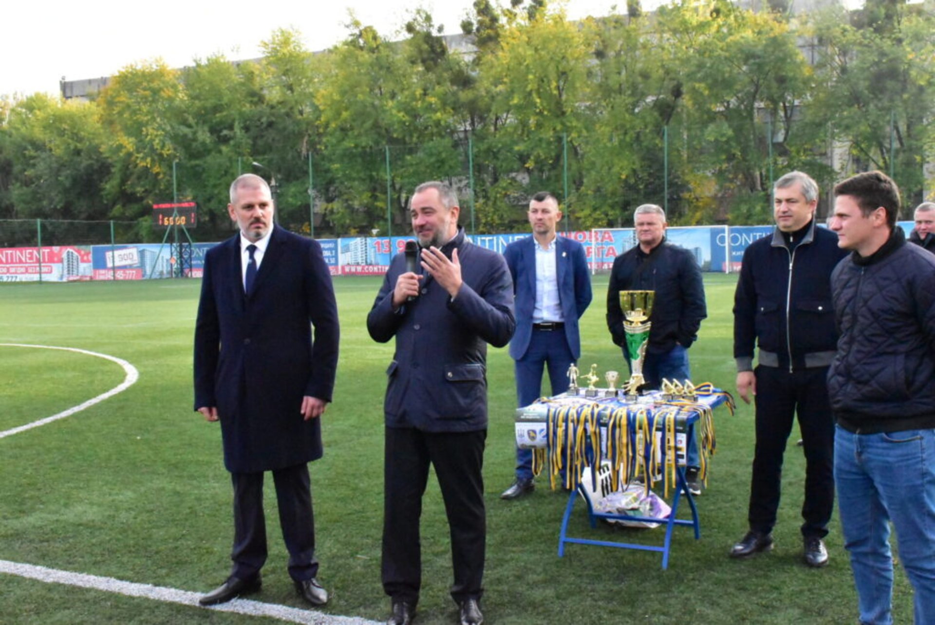 Володарями благодійного матчу за Кубок Львова стали ветерани ФК «Карпат»