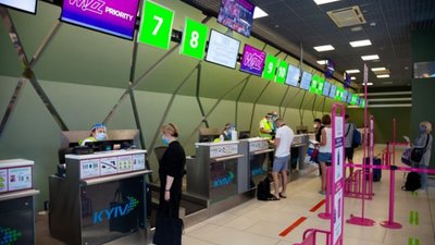 Стало відомо, скільки українських туристів захворіли на COVID-19 під час відпустки за кордоном