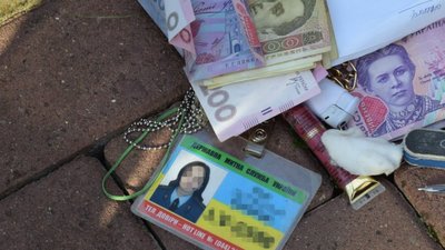 На Львівщині СБУ затримала на хабарі двох керівників митного посту