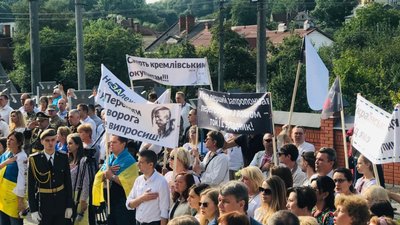 Рабів не цікавить свобода, вони мріють лише про доброго господаря, - як вулицями Львова пройшли "Нескорені" (ФОТОФАКТ)