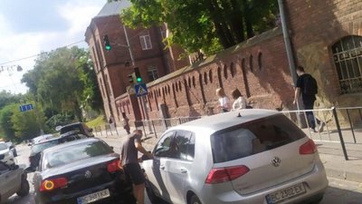 У Львові не розминулись автомобілі (ФОТО)