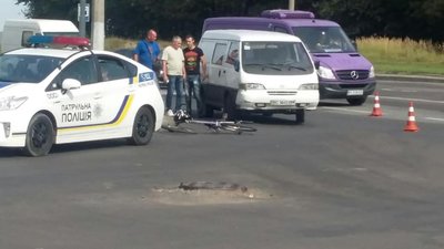 У Львові на вул. Пасічній збили велосипедиста (ФОТО)