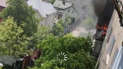У Львові горить квартира (ВІДЕО)