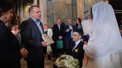 Синютка привітав учасника команди Ігри Нескорених з одруженням