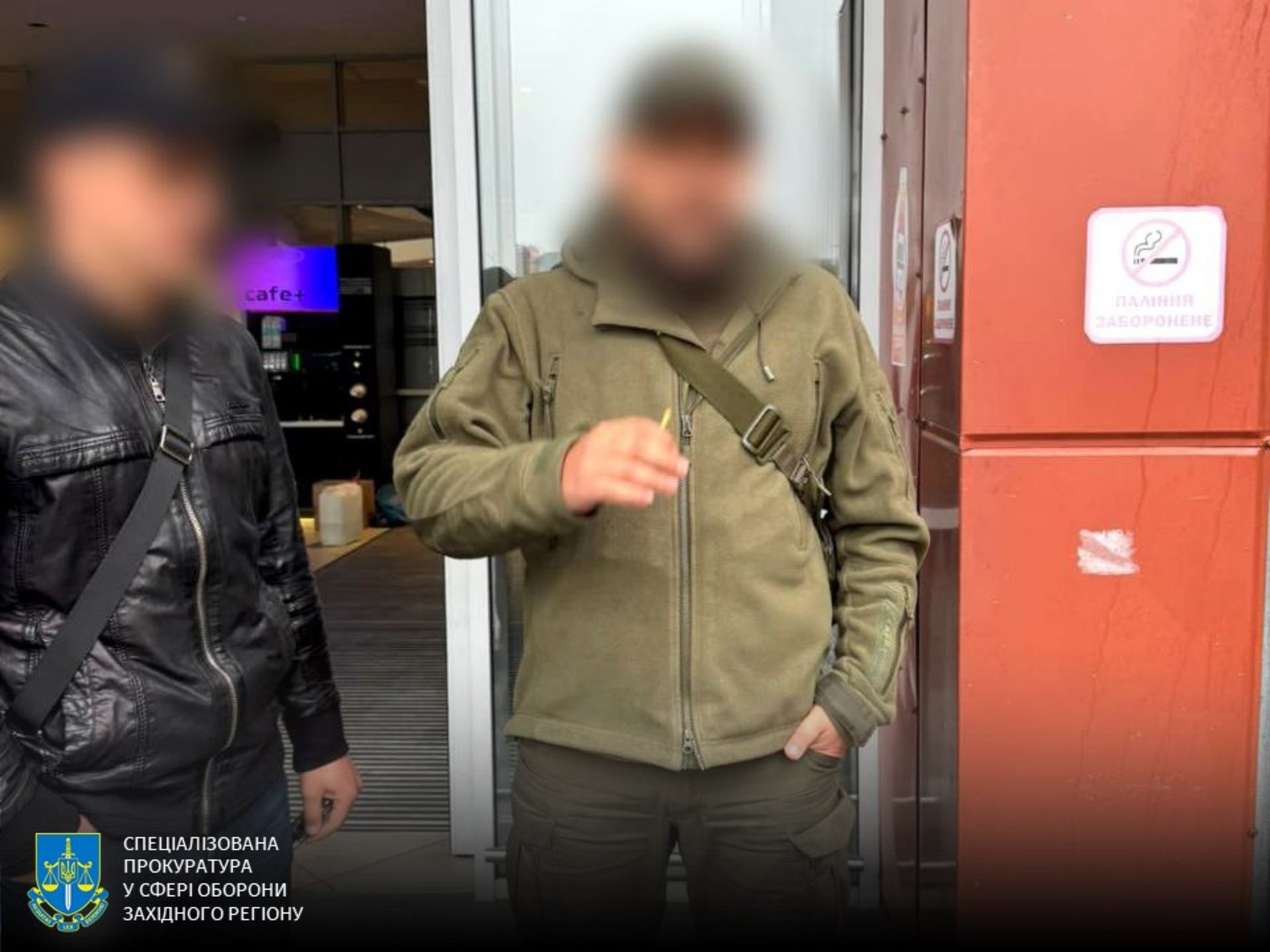 Наразі йому обрано запобіжний захід у вигляді тримання під вартою із правом внесення застави. Перевіряється причетність до злочину інших осіб
