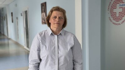 У Львові вперше лапароскопічно прооперували жінку
