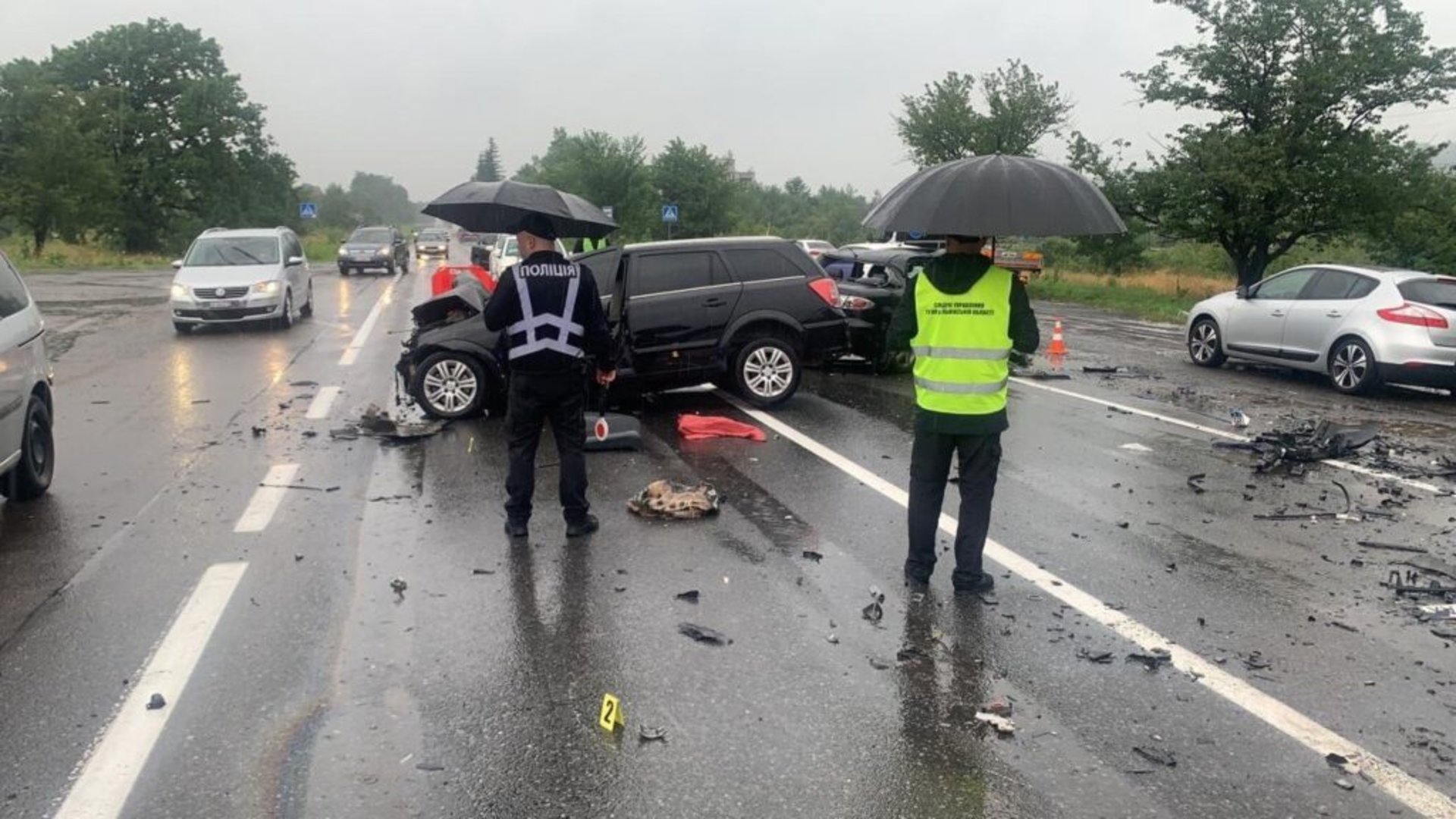 На Львівщині у аварії загинуло двоє осіб, фото ГУ НП у Л/о