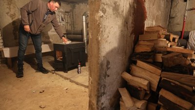 У житлових будинках Львова встановлюють металеві печі