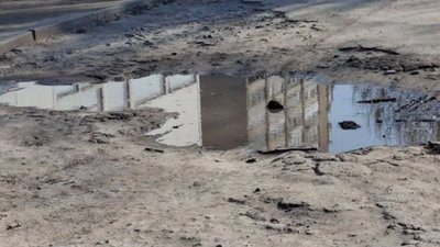 У Львові у спальному районі тротуар вкрився ямами