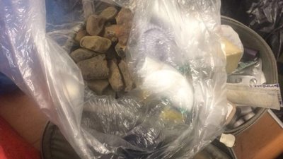 На кордоні з Польщею затримали партію дорогої котрабанди