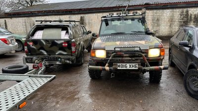 Лісівники передали на фронт автомобіль, генератори й дрони-камікадзе