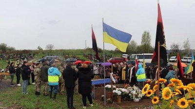 На Львівщині громада провела в останню путь двох захисників