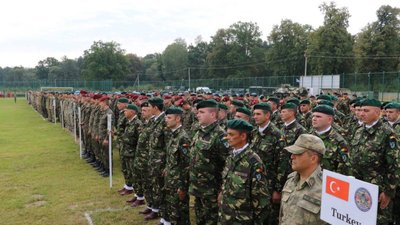На Львівщину їдуть кілька тисяч військових і півтисячі бойової техніки