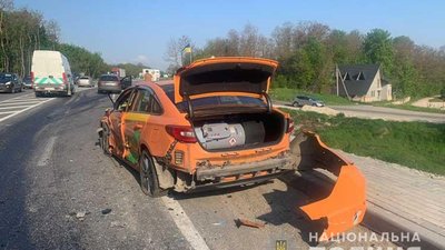 У ДТП на Тернопільщині зіткнулося шість машин (ФОТО)