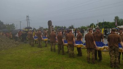 На Львівщині перепоховали останки жертв НКВС (ФОТО, ВІДЕО)