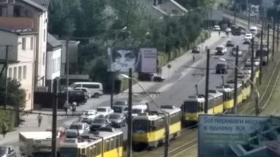 У Львові до "Аквапарку" перестали курсувати трамваї (ФОТО)