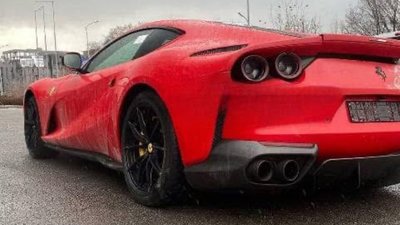 У Львові помітили суперкар Ferrari 812 Superfast