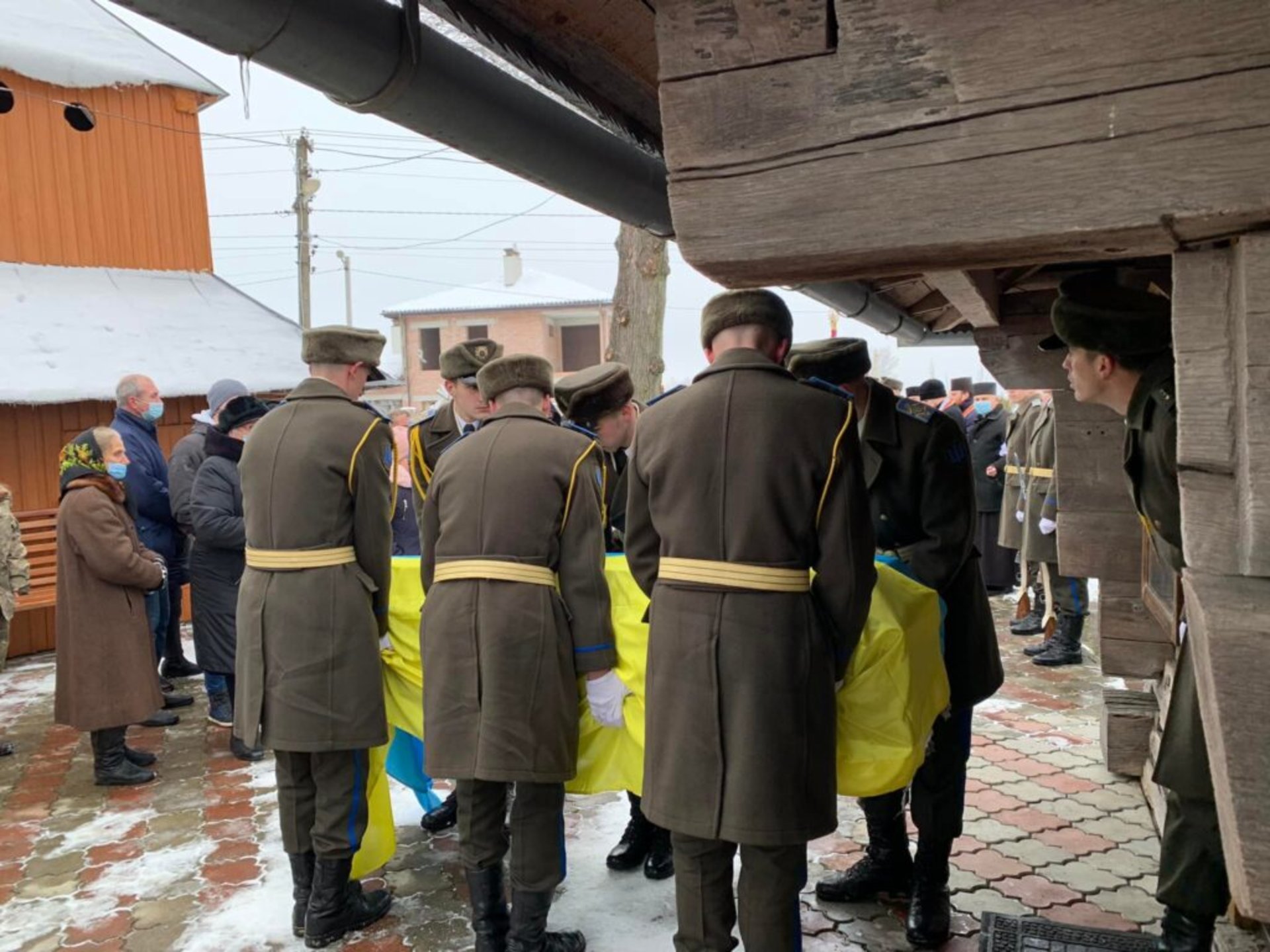Львівщина провела в останню путь Героя України Руслана Нирова, фото Пустомитівська міська рада