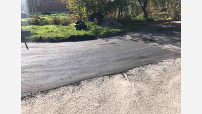 Садовий ремонтує дороги у селах біля Львова (ФОТО)
