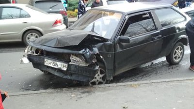 У Львові зіткнулись автомобілі