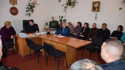 У Новояворівську вирішили продовжити навчання в школах без опалення