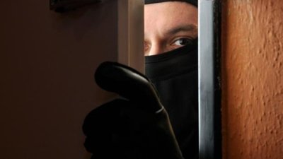 У Бориславі поліцейські викрили зловмисника, причетного до квартирної крадіжки