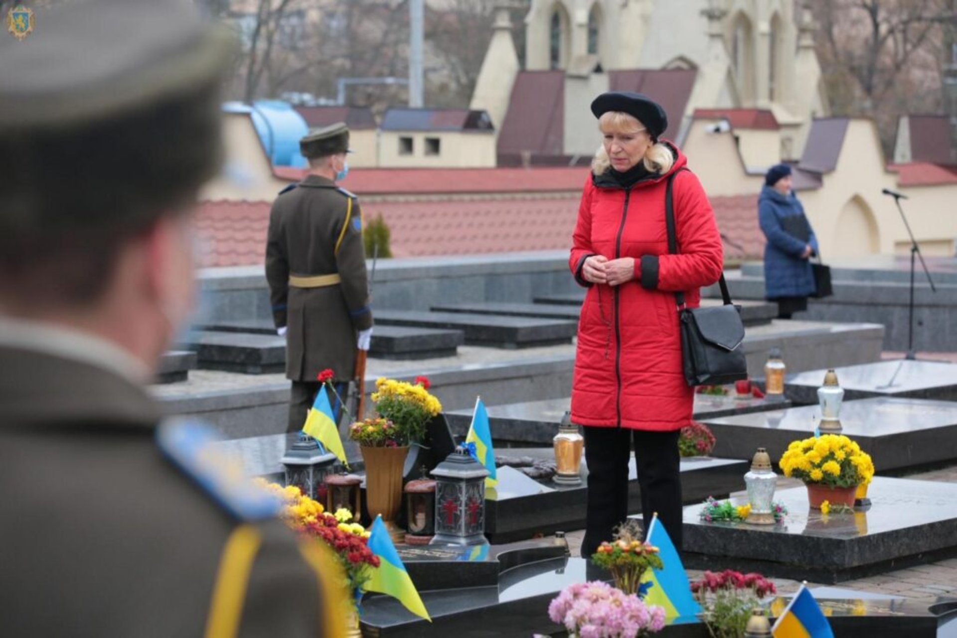 У День Гідності та Свободи у Львові вшанували пам'ять патріотів