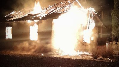 На Львівщині горіли дві будівлі