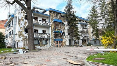 Наслідки ударів у центрі Харкова (ФОТО)