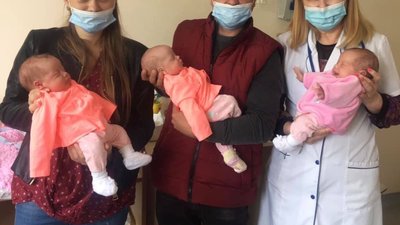 У Львівському перинатальному центрі народилась ще одна трійня (ФОТО)