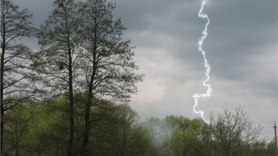 Синоптики обіцяють сьогодні грози на всій території Львівської області