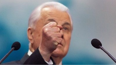 Ми не можемо спостерігати як вони вбивають нас і називають це провокацією. Це не провокація - це війна, – Кравчук