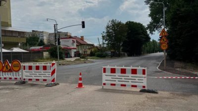 У Львові комунальники Садового не поставили дорожніх знаків
