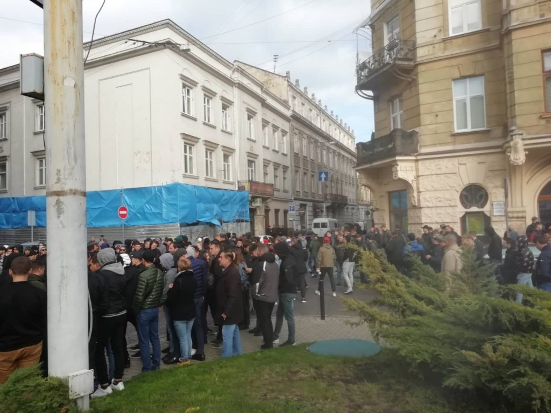 Як у Львові влаштували "Похорон честі Віконського". Фото: Суспільне.