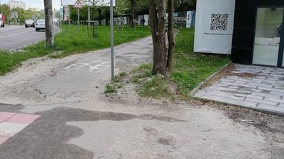 У Львові тротуар перетворили у велодоріжку (ФОТО)