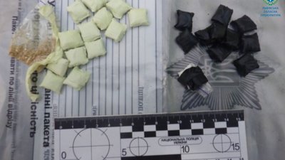 Мешканку Самбірщини затримали із партією психотропу