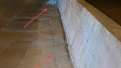 У Львові спальний район вкрився пилюкою