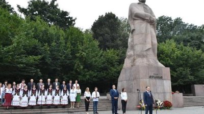 Львів`ян та гостей міста запрошують сьогодні разом відзначити уродини Івана Франка