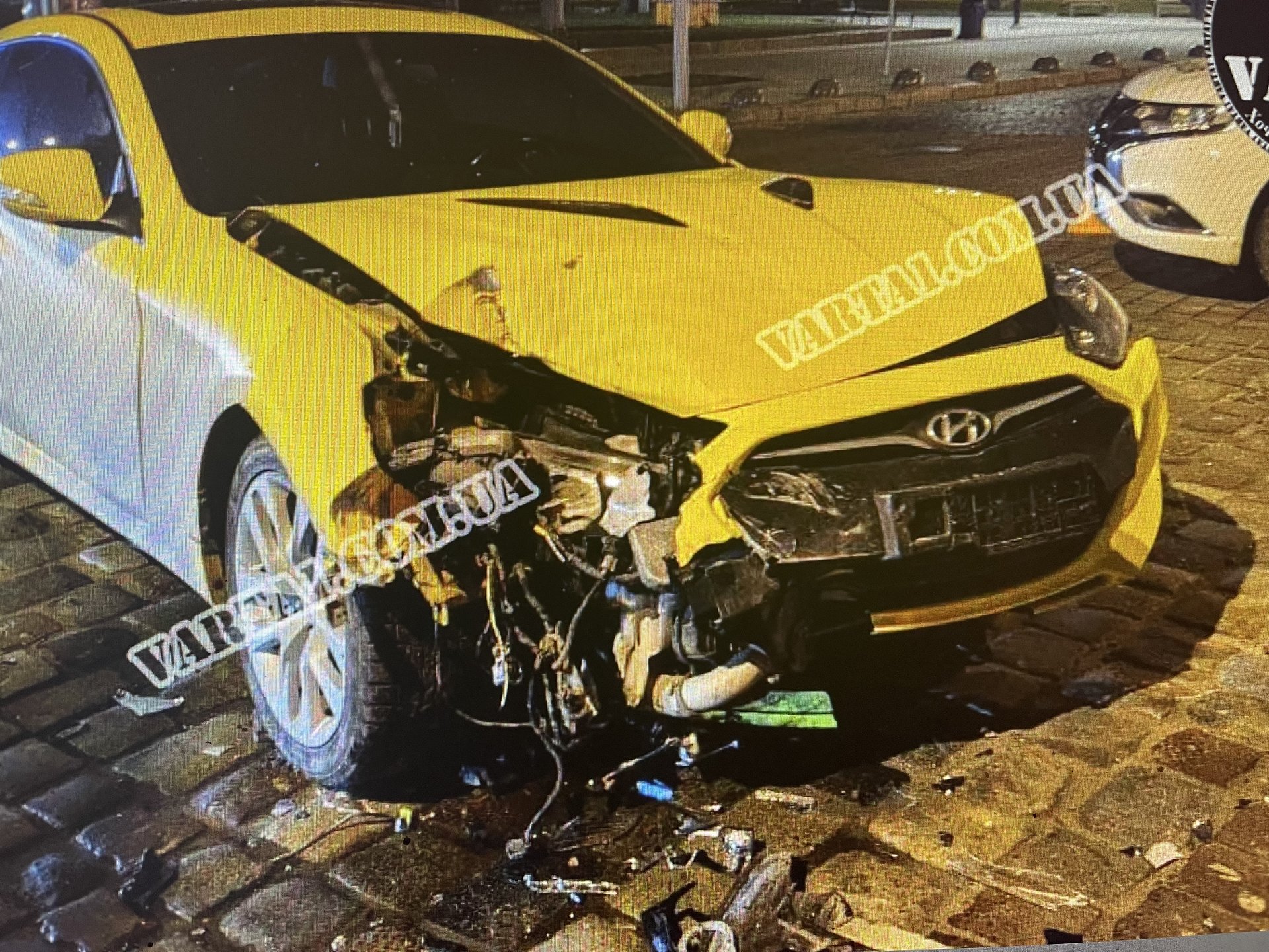 У центрі Львова п’яний водій протаранив авто поліції, фото Варта-1