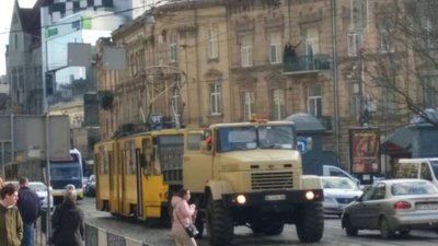 У Львові зупинилась електромобільність
