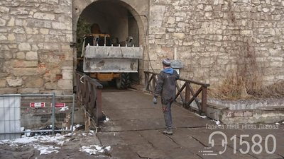 У Львові закривають переходи для пішоходів (ФОТО)