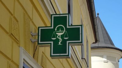У Житомирі чоловік влаштував секс-танці в аптеці