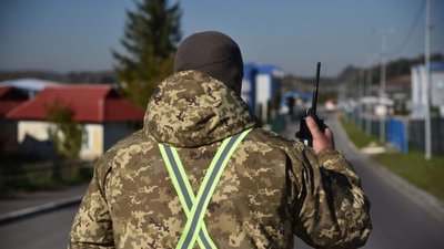 Які пункти пропуску Львівщини найбільш завантажені