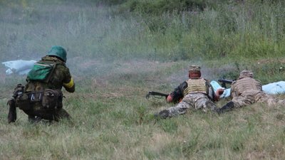 Бійці Закарпатської бригади знищують росіян німецькою зброєю часів Другої світової війни