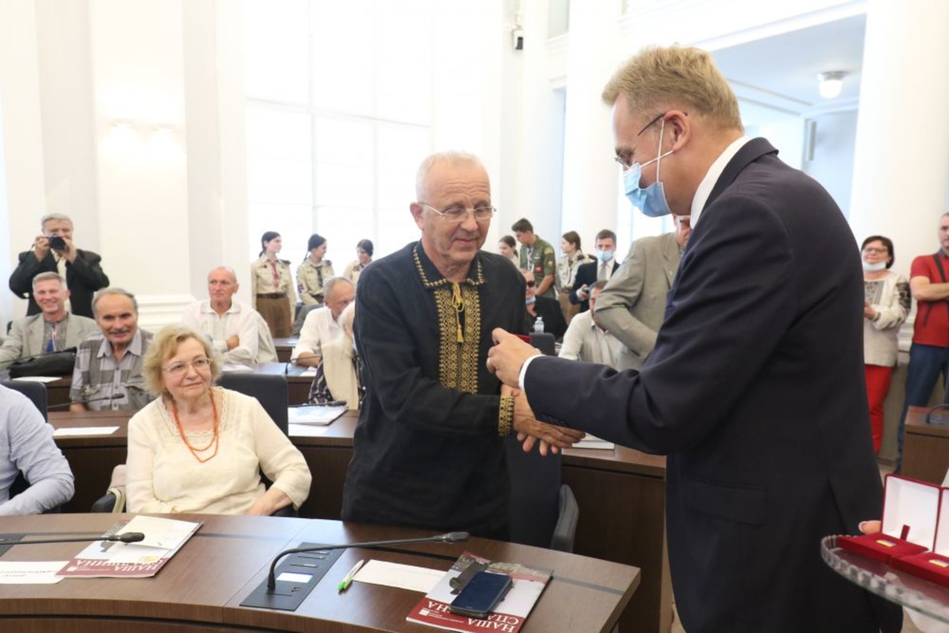 У Львівській міській раді відбулося урочисте засідання за участю депутатів 1-го демократичного скликання, фото ЛМР